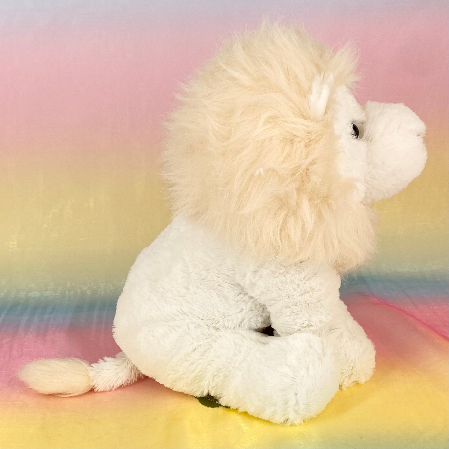 Kuttari the Lion - White with Cream Mane - Medium